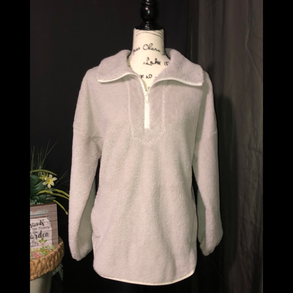Super soft Express faux fur pullover sweater